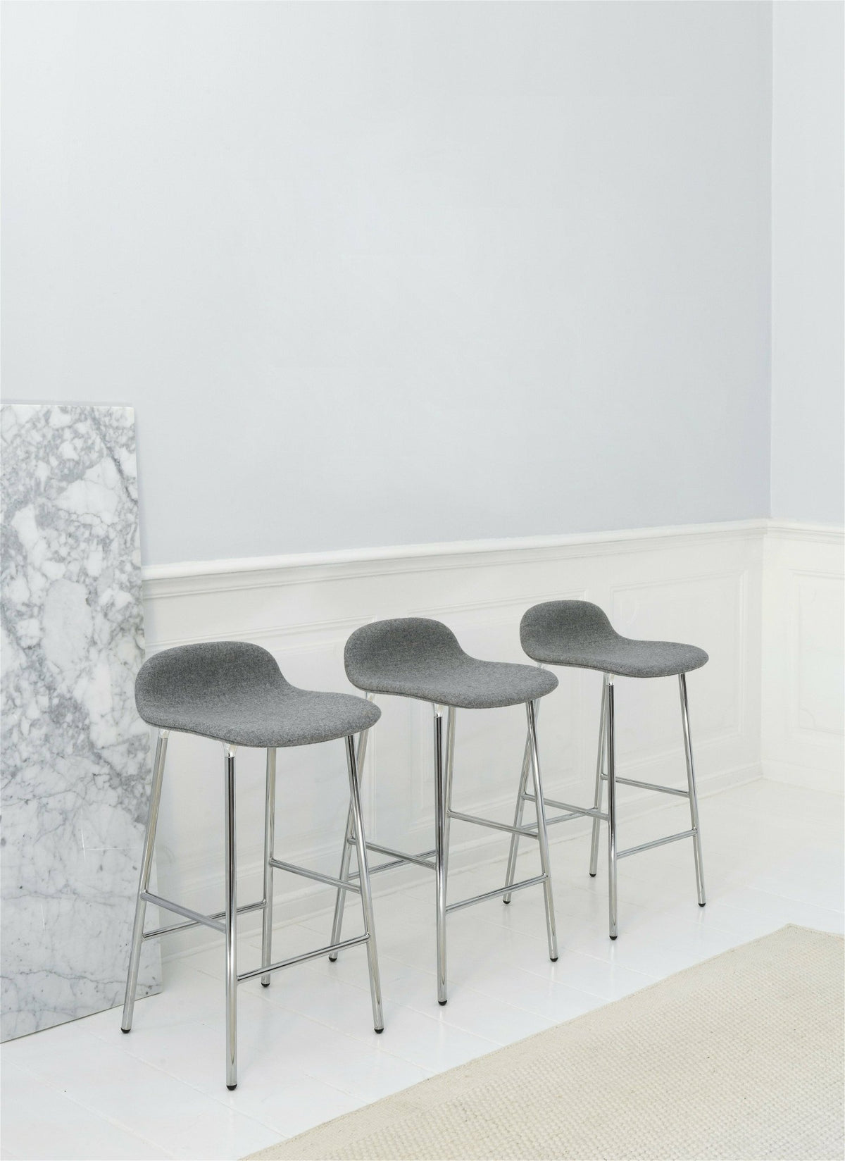 Tabouret en chrome et pp noir 65 cm Form - Normann Copenhagen - The Cool Republic