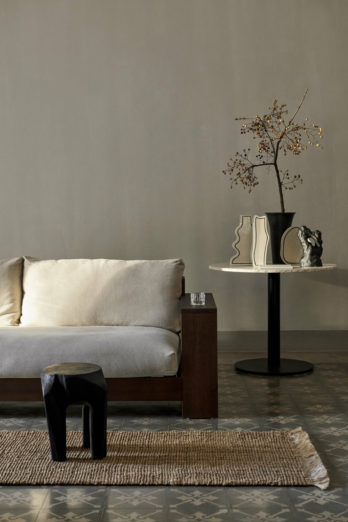 Tabouret en teck noir 40 x 32 cm Root - Ferm Living - The Cool Republic