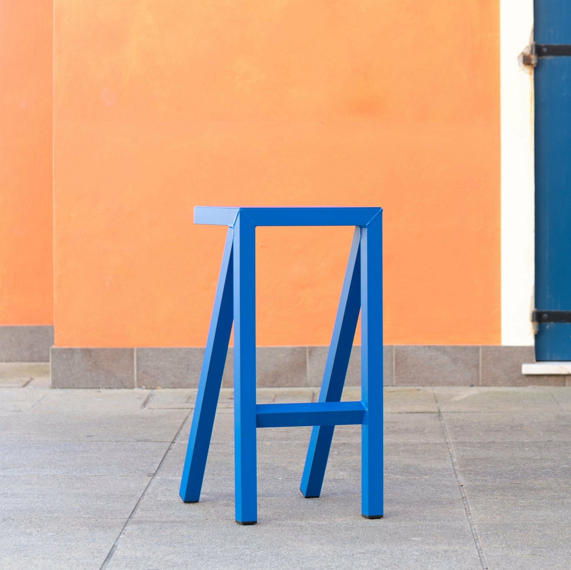 Tabouret haut bleu Bureaurama - Magis - The Cool Republic