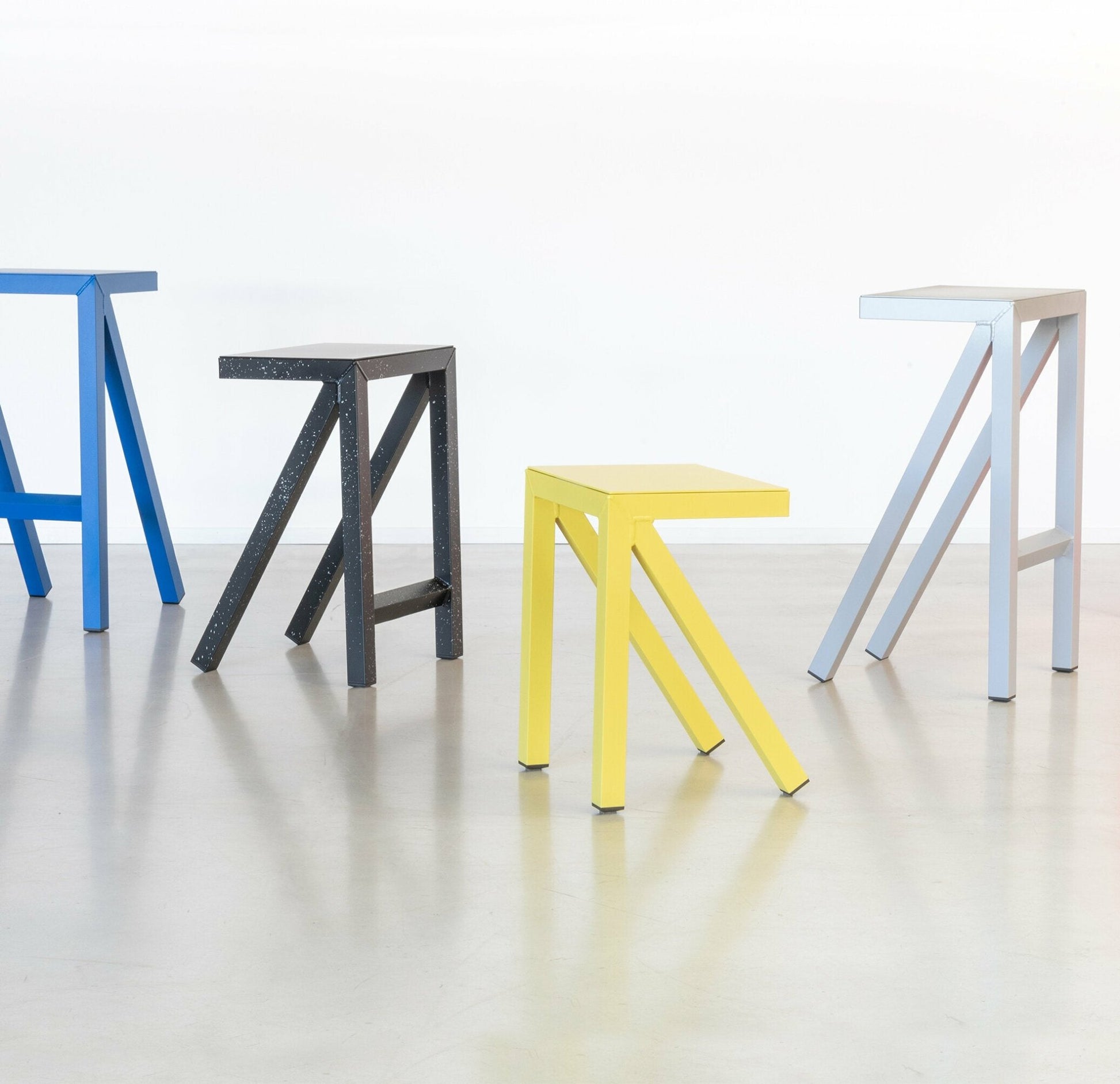 Tabouret haut jaune Bureaurama - Magis - The Cool Republic