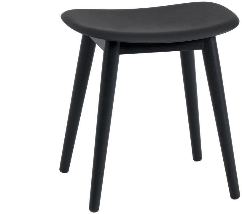 Tabouret noir piétement en chêne Fiber - Muuto - The Cool Republic