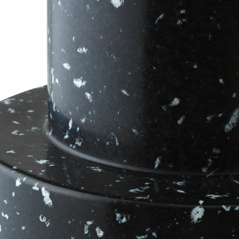 Tabouret noir pixelisé Bit noir - Normann Copenhagen - The Cool Republic