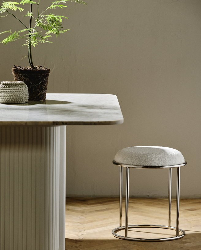 Tabouret rond en acier et tissu blanc 47cm Komati - Nordal - The Cool Republic