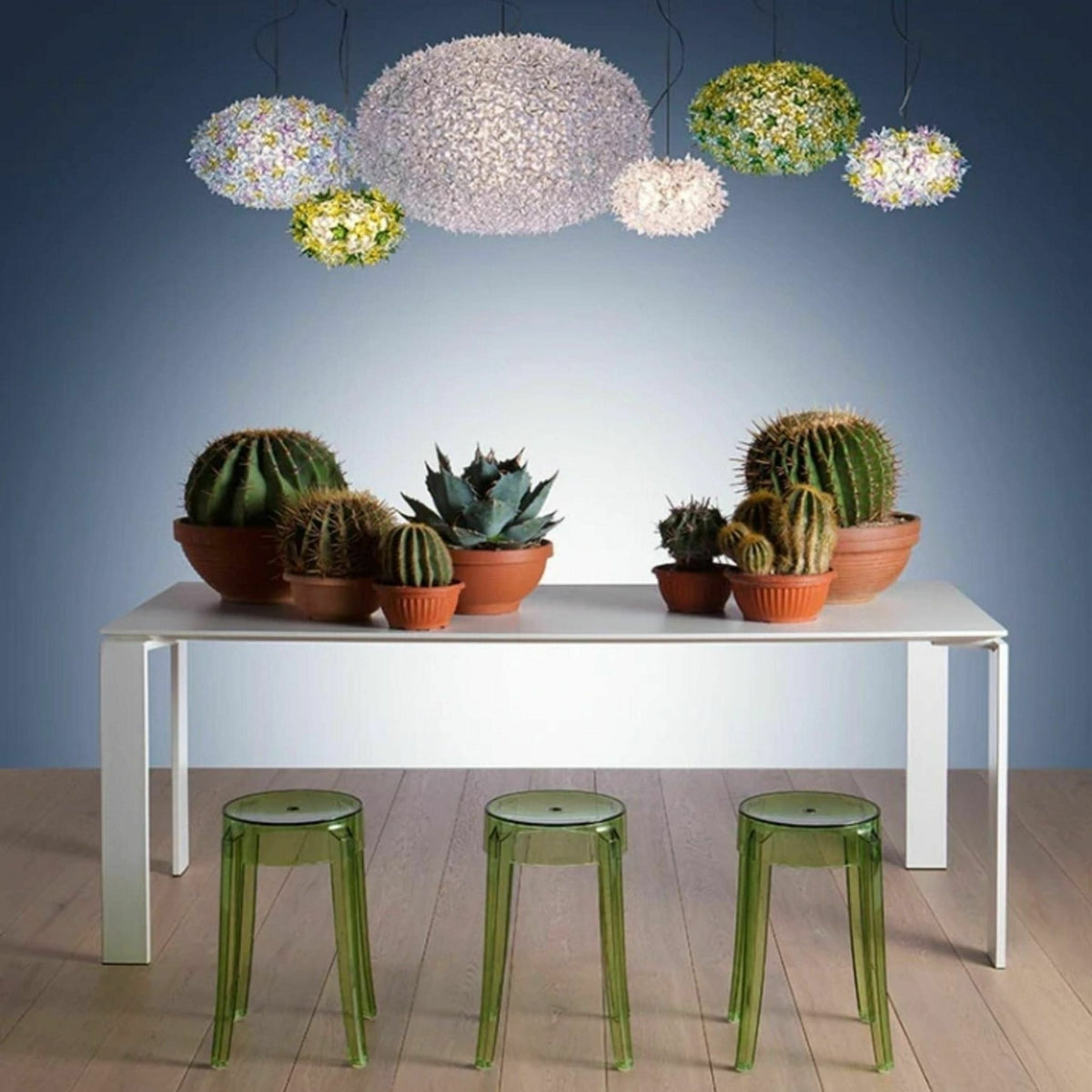 Tabouret transparent 75 cm Charles Ghost - Kartell - The Cool Republic
