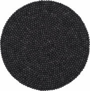 Tapis à boules de feutre anthracite marbré 70 cm Hugo - myfelt - The Cool Republic