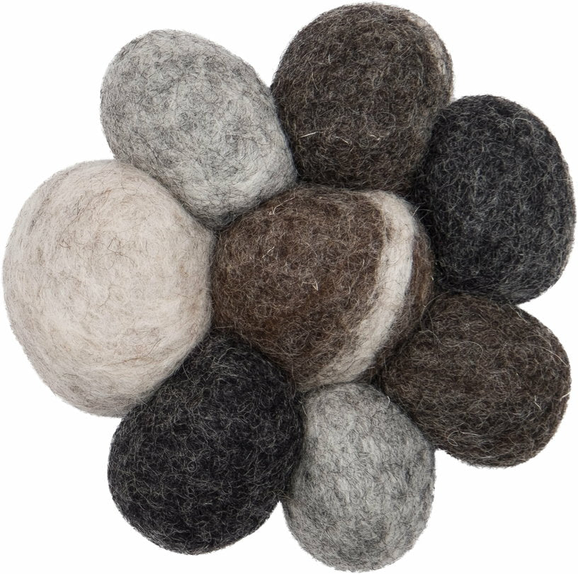 Tapis à boules de feutre effet pierre 90 cm Hardy - myfelt - The Cool Republic