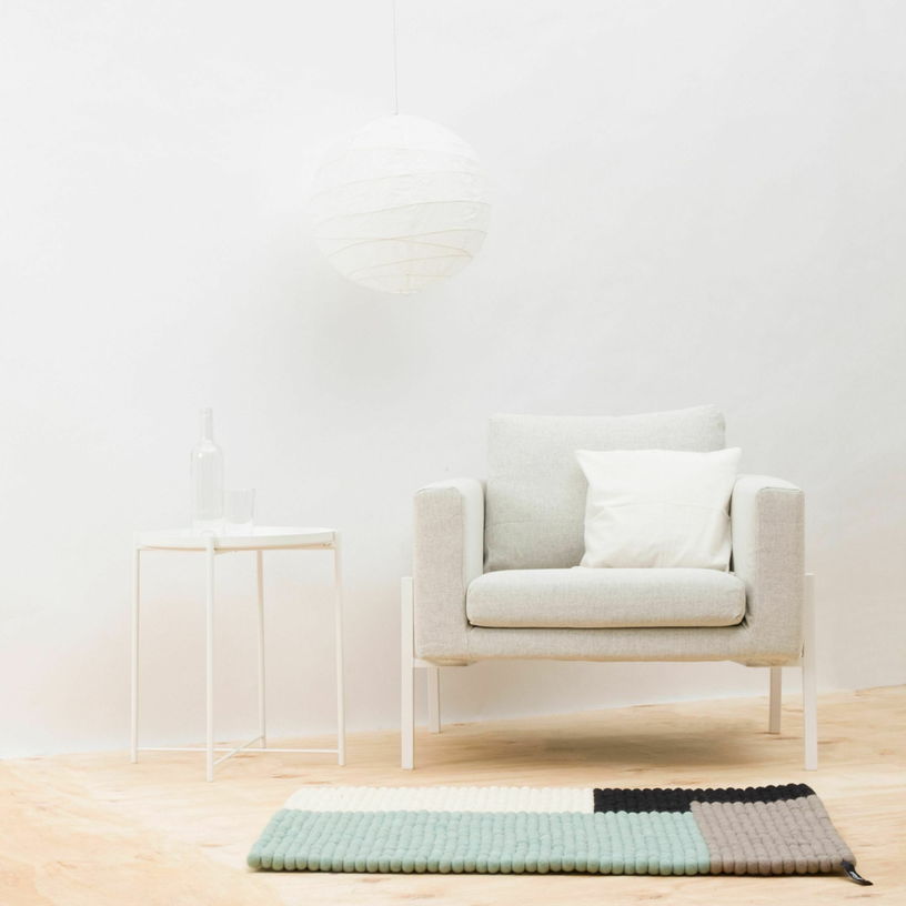 Tapis à boules de feutre menthe 70x100 cm Cube - myfelt - The Cool Republic