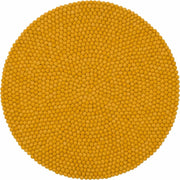 Tapis à boules de feutre moutarde 50 cm Klara - myfelt - The Cool Republic