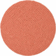 Tapis à boules de feutre saumon 70 cm Lea - myfelt - The Cool Republic