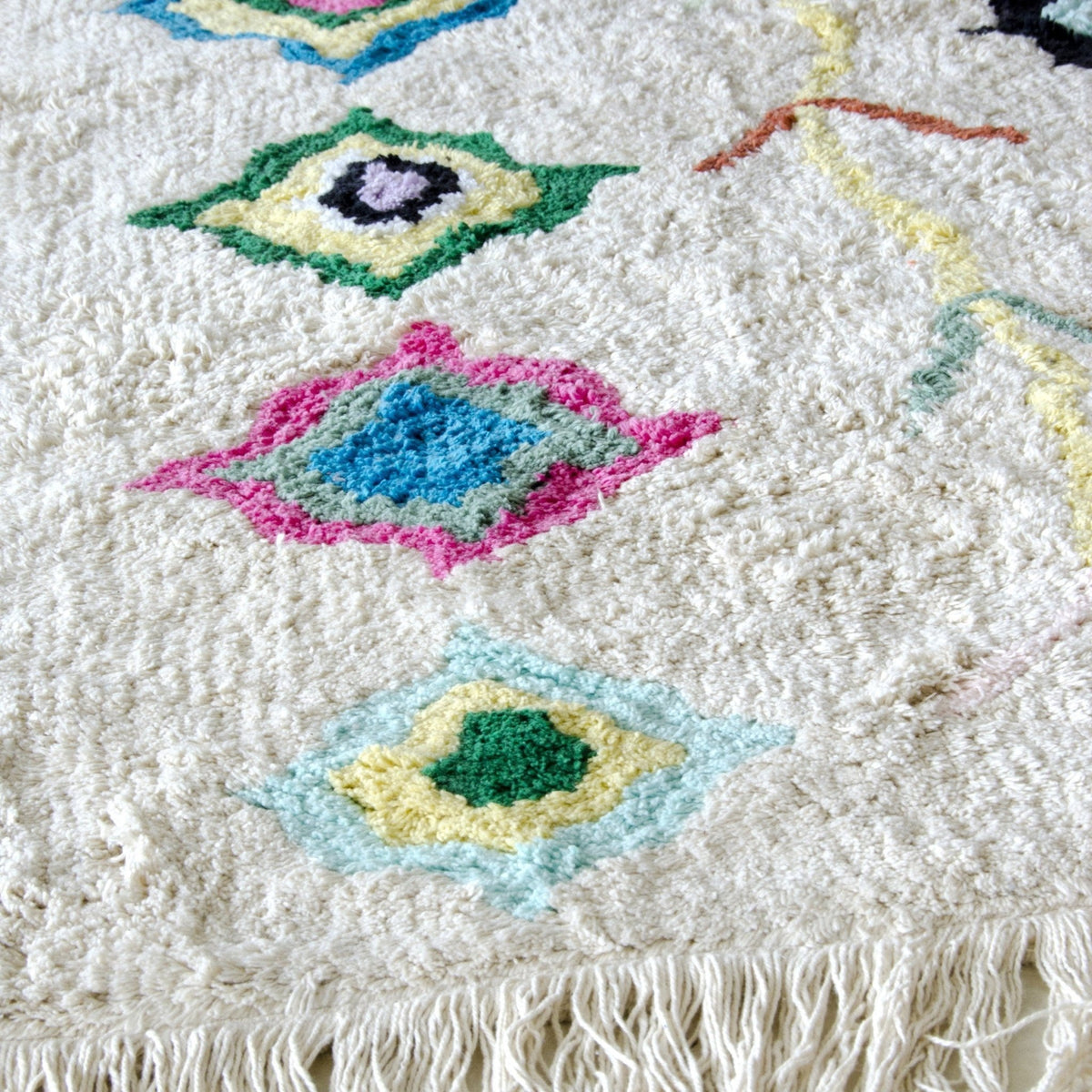 Tapis à motif multicolore 200x140 cm Kaarol - Lorena Canals - The Cool Republic