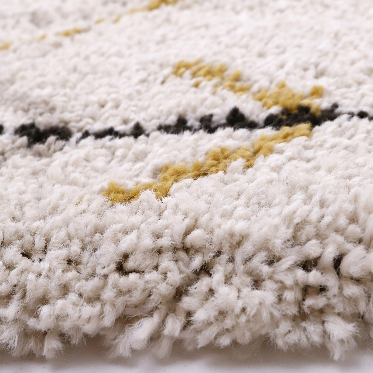 Tapis berbère en polypropylène 135x200 cm Sixto - Nattiot - The Cool Republic