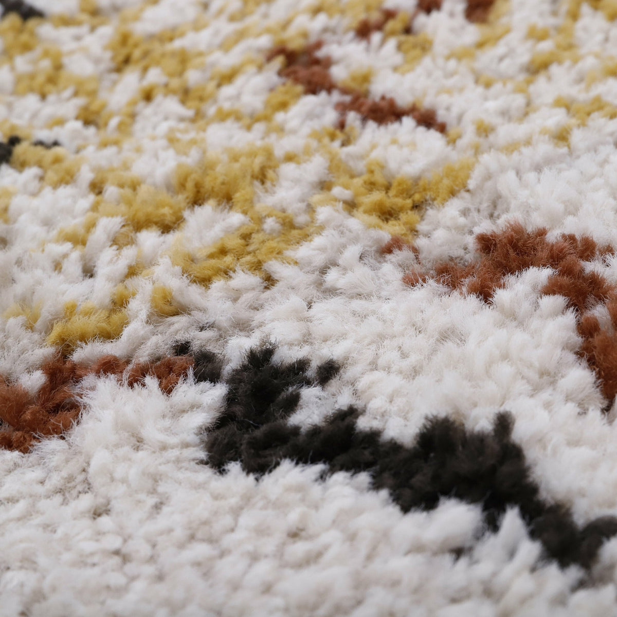 Tapis berbère en polypropylène 135x200 cm Sixto - Nattiot - The Cool Republic