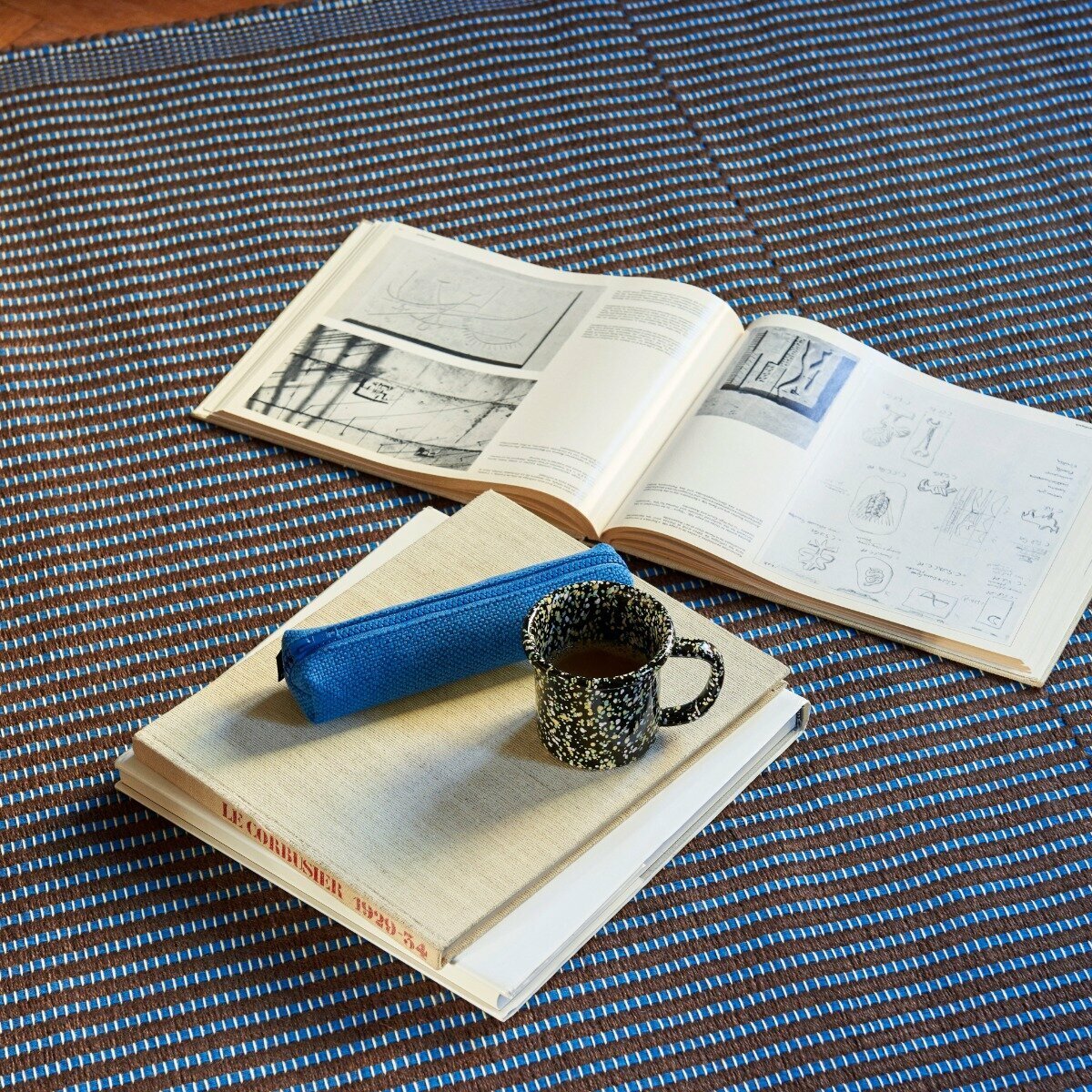 Tapis châtain et bleu 170x240 cm - HAY - The Cool Republic
