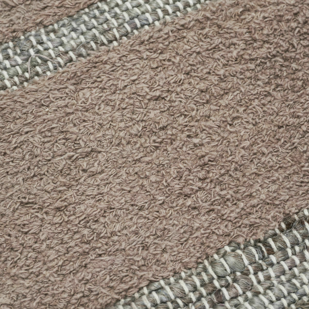 Tapis Chen Dusty Berry - House Doctor