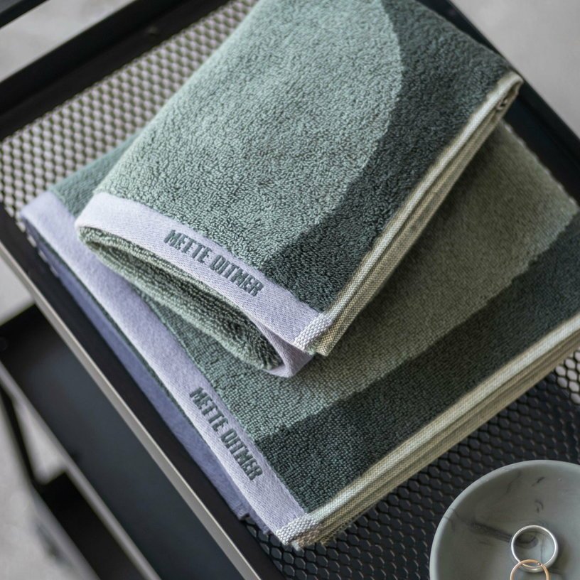 Tapis de bain en coton vert thym Rock - Mette Ditmer - The Cool Republic