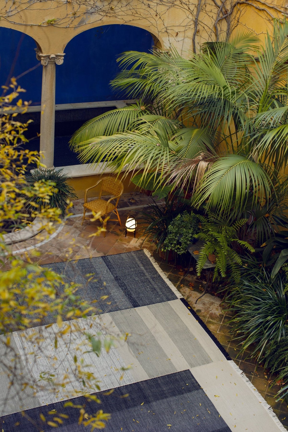 Outdoor rectangular rug dhurrie hand-woven à la black 250x350 cm Tres - Nanimarquina - The Cool Republic