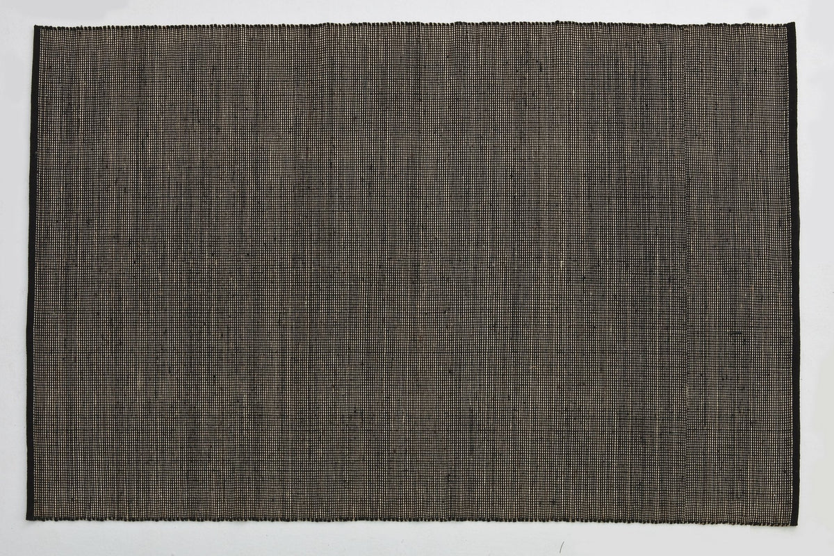 Tapis dhurrie en laine noir 200x300 cm Tatami - Nanimarquina - The Cool Republic