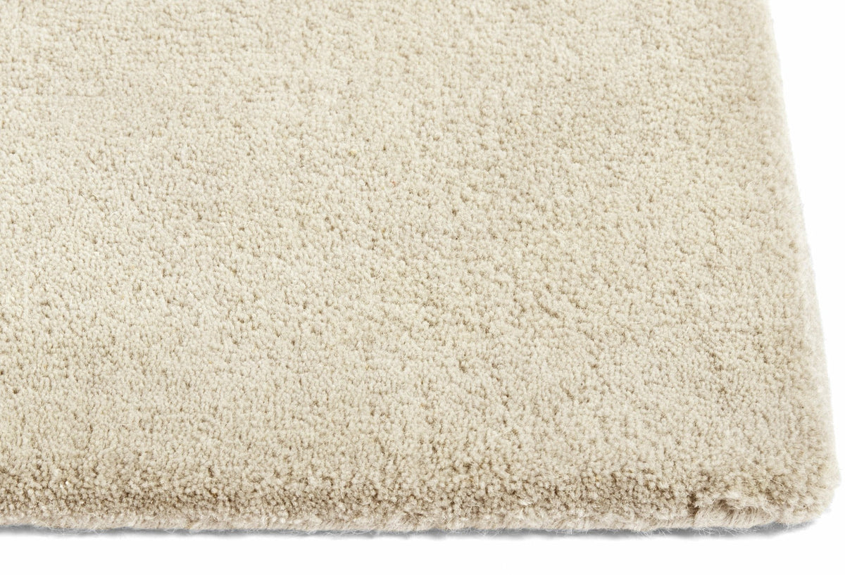 Tapis en laine sable 170x240 cm Raw Rug NO2 - Hay - The Cool Republic