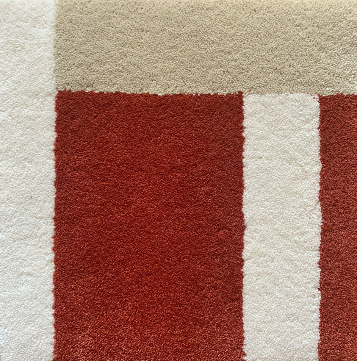 Tapis en laine terracotta 200x150 cm Baba - Cosin Paris - The Cool Republic