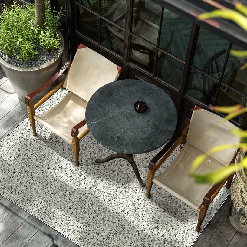 Tapis en vinyle gris 200x140 cm Terrazzo - Edito - The Cool Republic