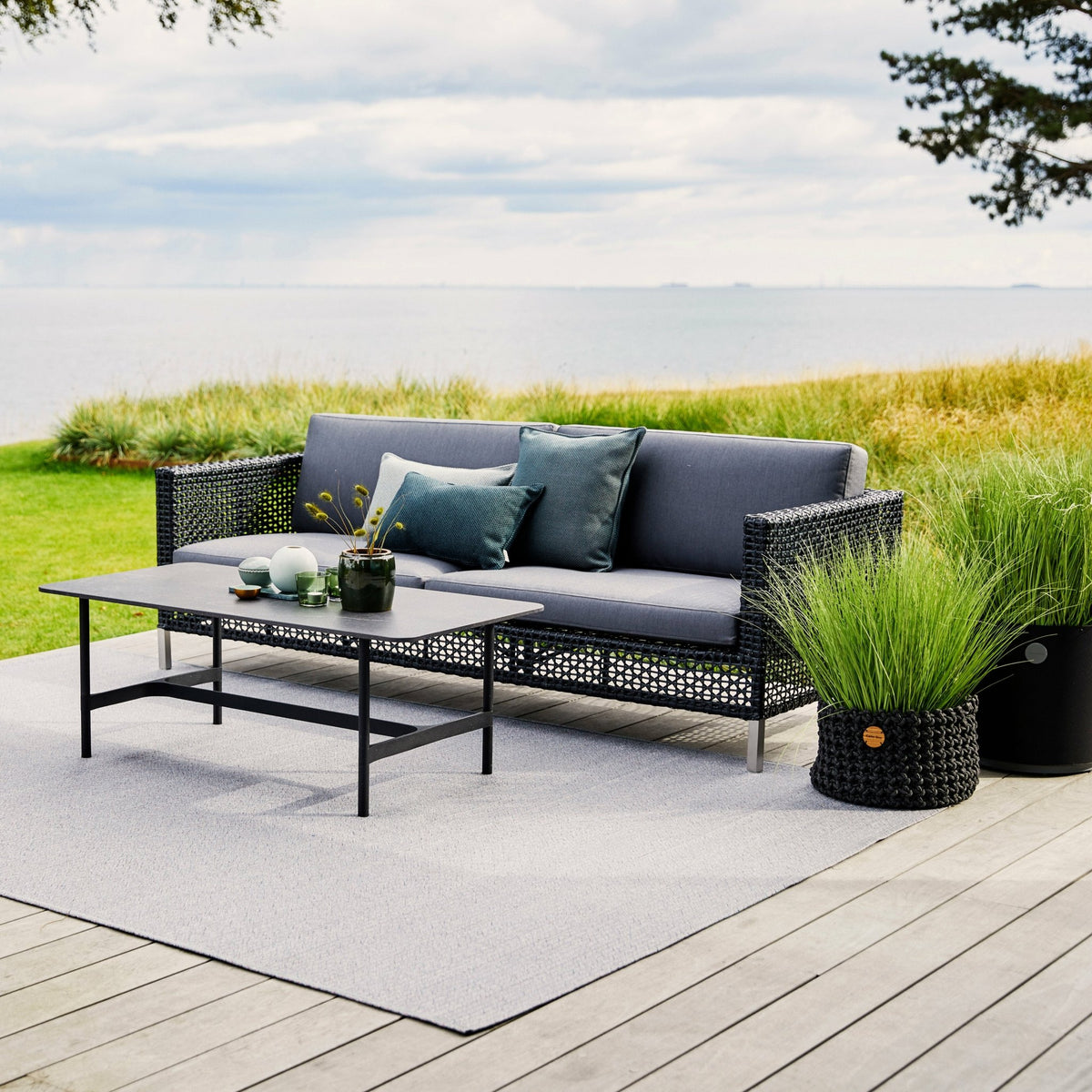 Tapis gris 300x200 cm Dot - Cane-Line - The Cool Republic