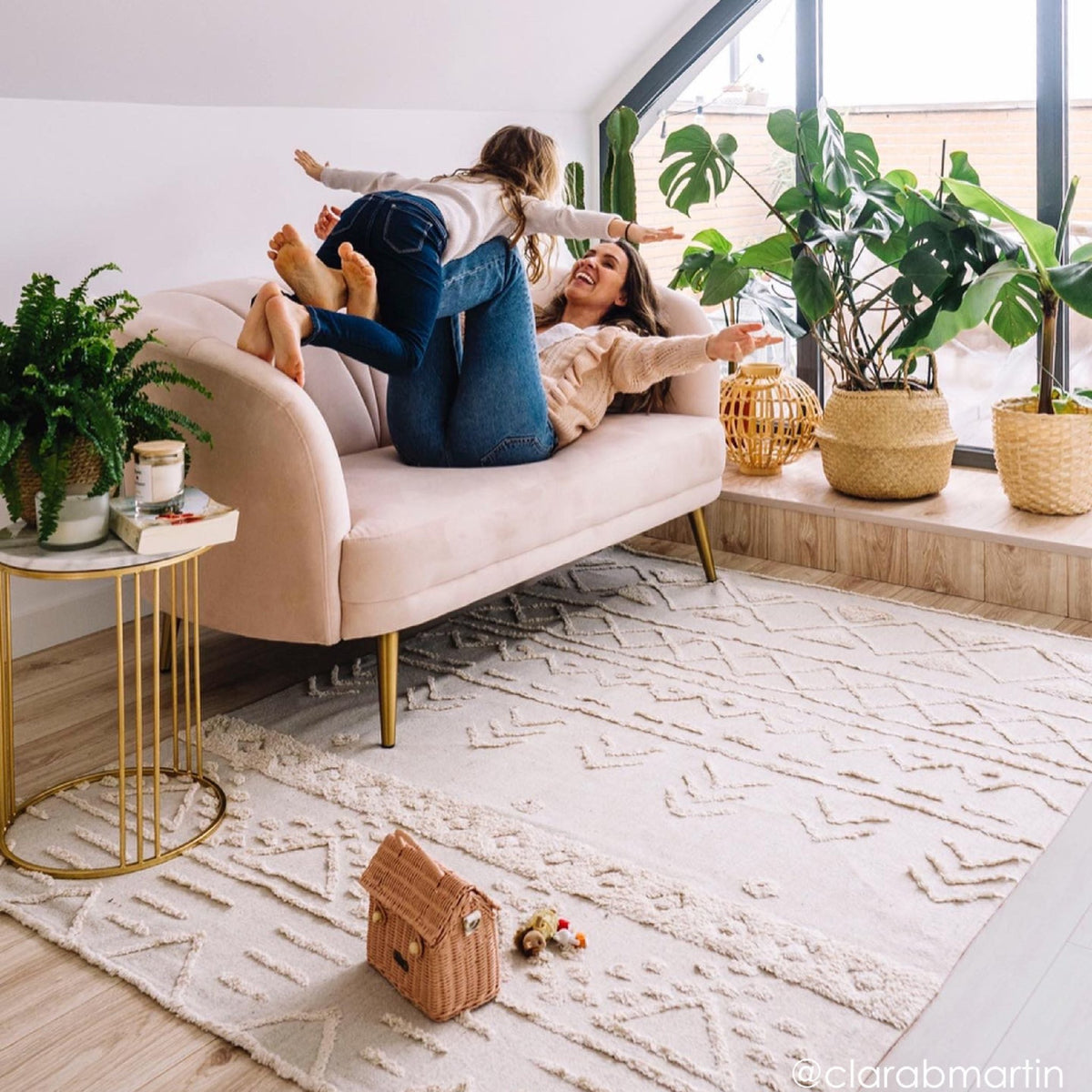 Tapis lavable beige 140x200 cm Tribu - Lorena Canals - The Cool Republic