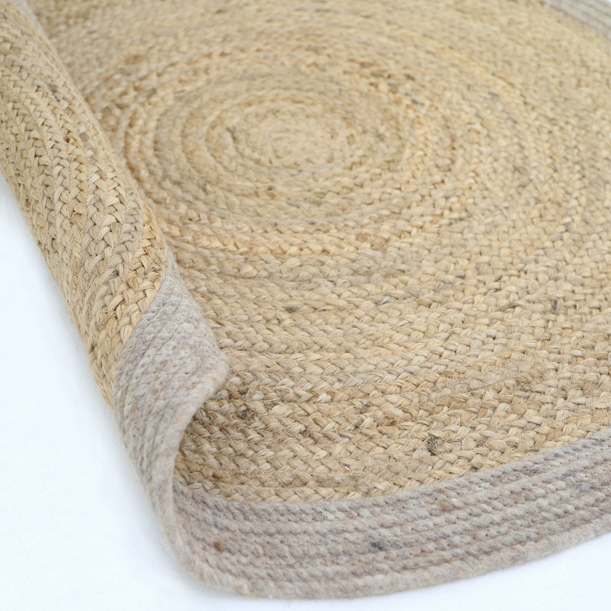 Tapis rond en jute taupe 140 cm Yhuki - Nattiot - The Cool Republic