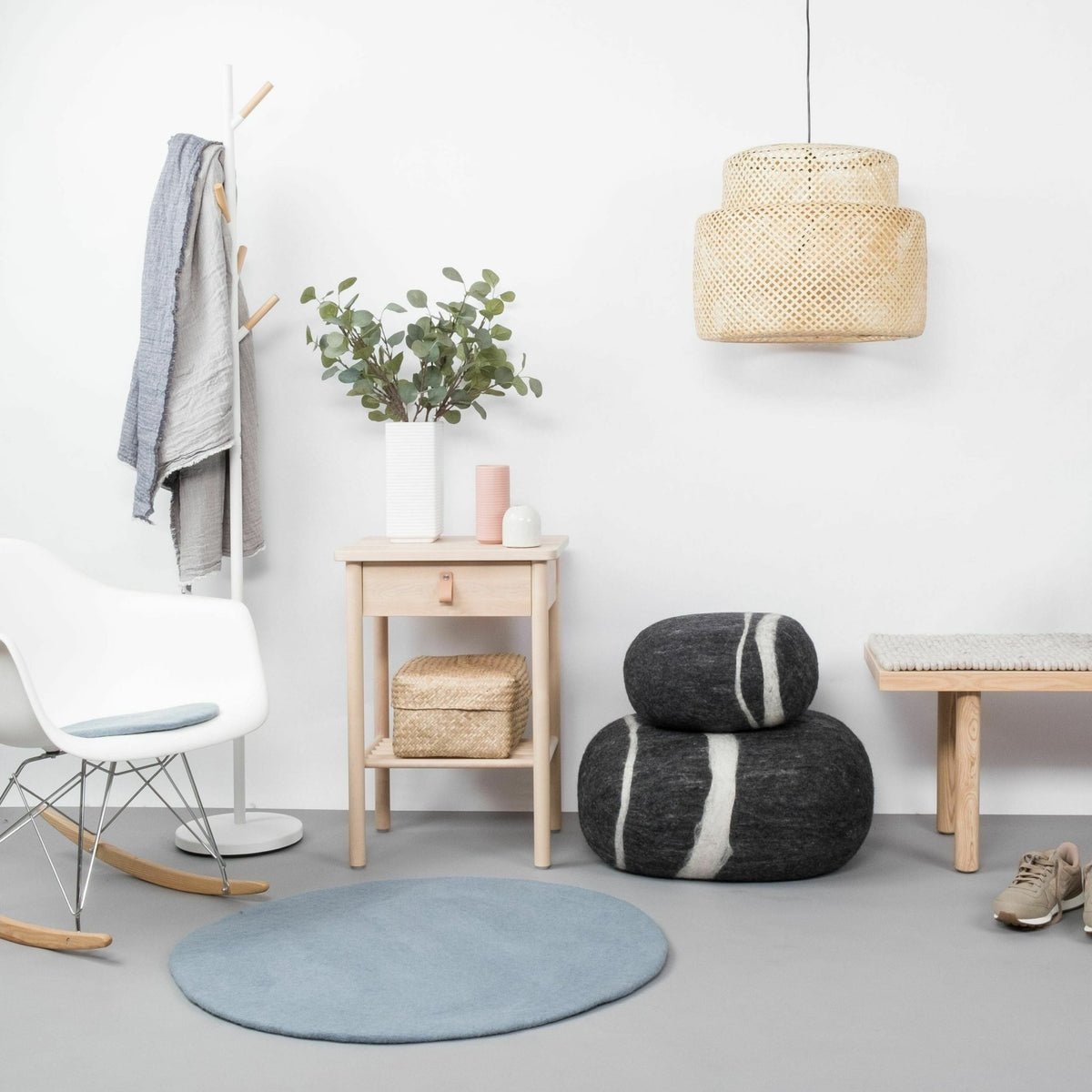 Tapis rond en laine bleu clair 200 cm Mia - myfelt - The Cool Republic