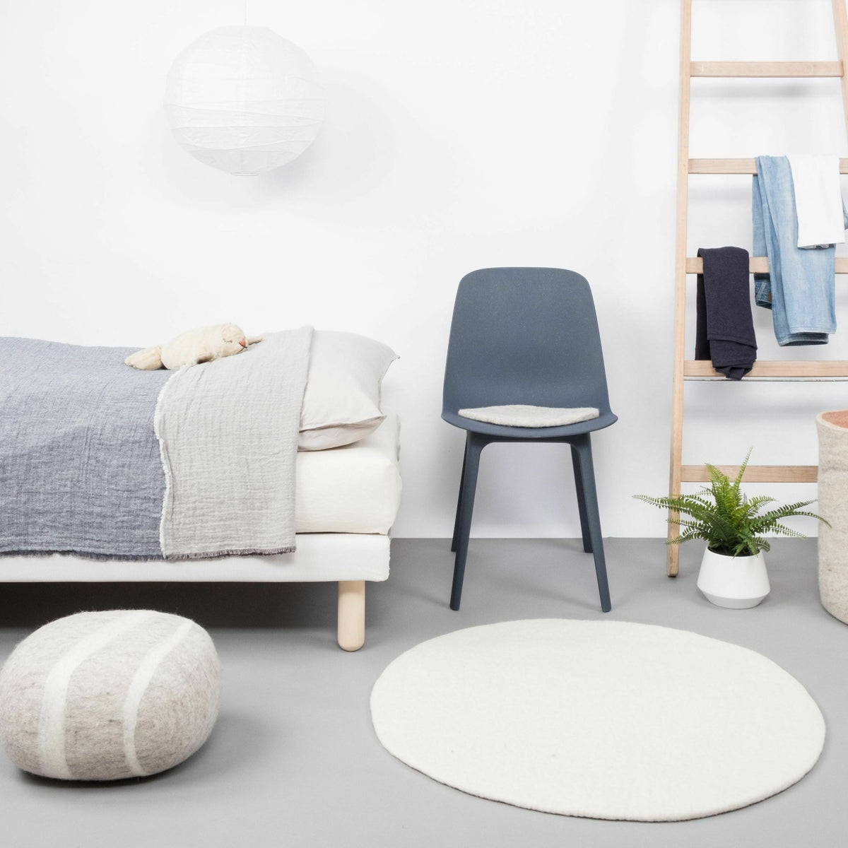 Tapis rond en laine écru 90 cm Linéa - myfelt - The Cool Republic