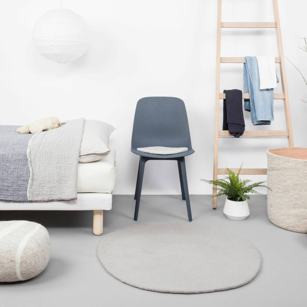Tapis rond en laine gris 300 cm Luis - myfelt - The Cool Republic