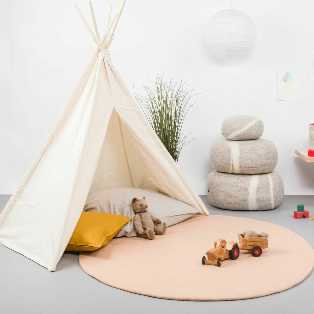 Tapis rond en laine rose 200 cm Merle - myfelt - The Cool Republic