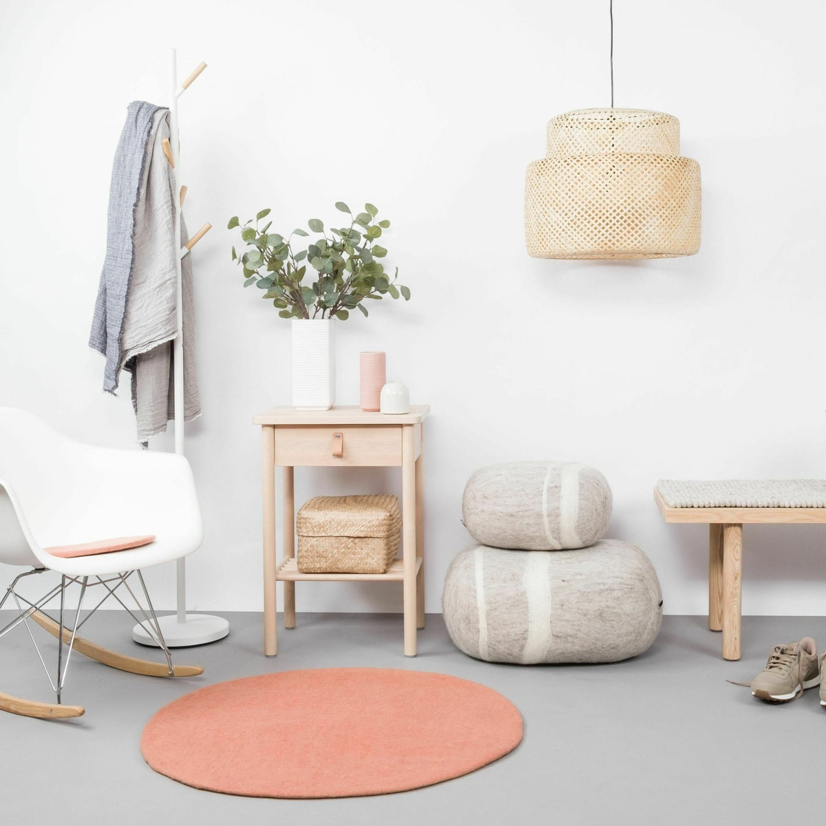 Tapis rond en laine saumon 140 cm Lea - myfelt - The Cool Republic