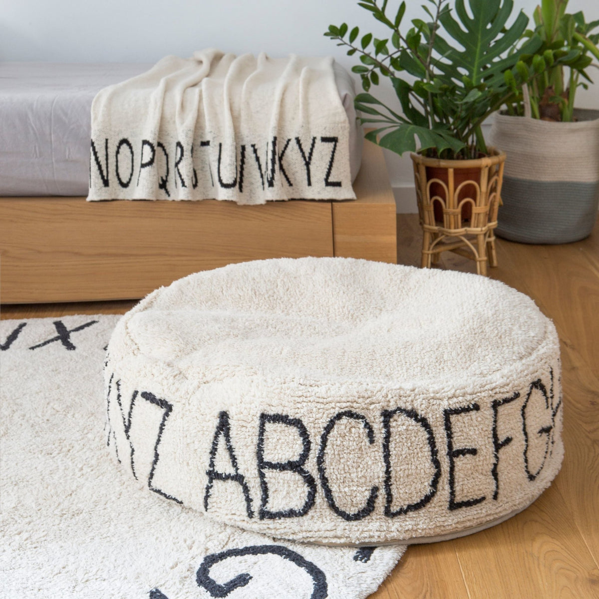 Tapis rond lavable écru 150 cm ABC - Lorena Canals - The Cool Republic