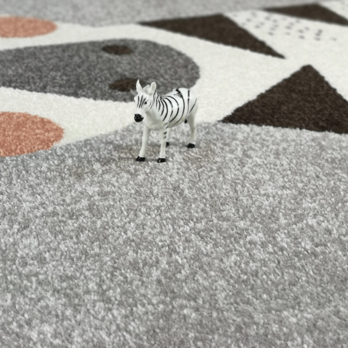 Tapis zèbre 120x170 cm Kika - Nattiot - The Cool Republic