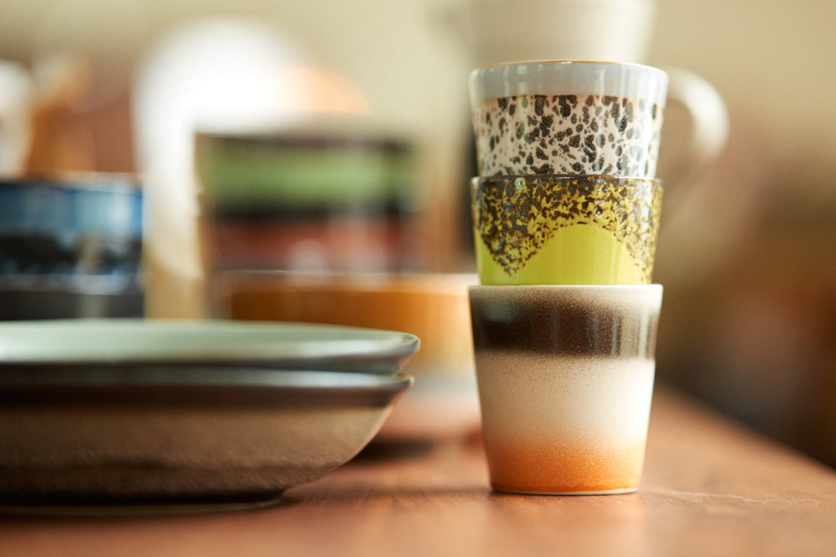 Tasse à café en grès noir blanc orange 230ml Bomb Vaisselle 70s - HKLIVING - The Cool Republic