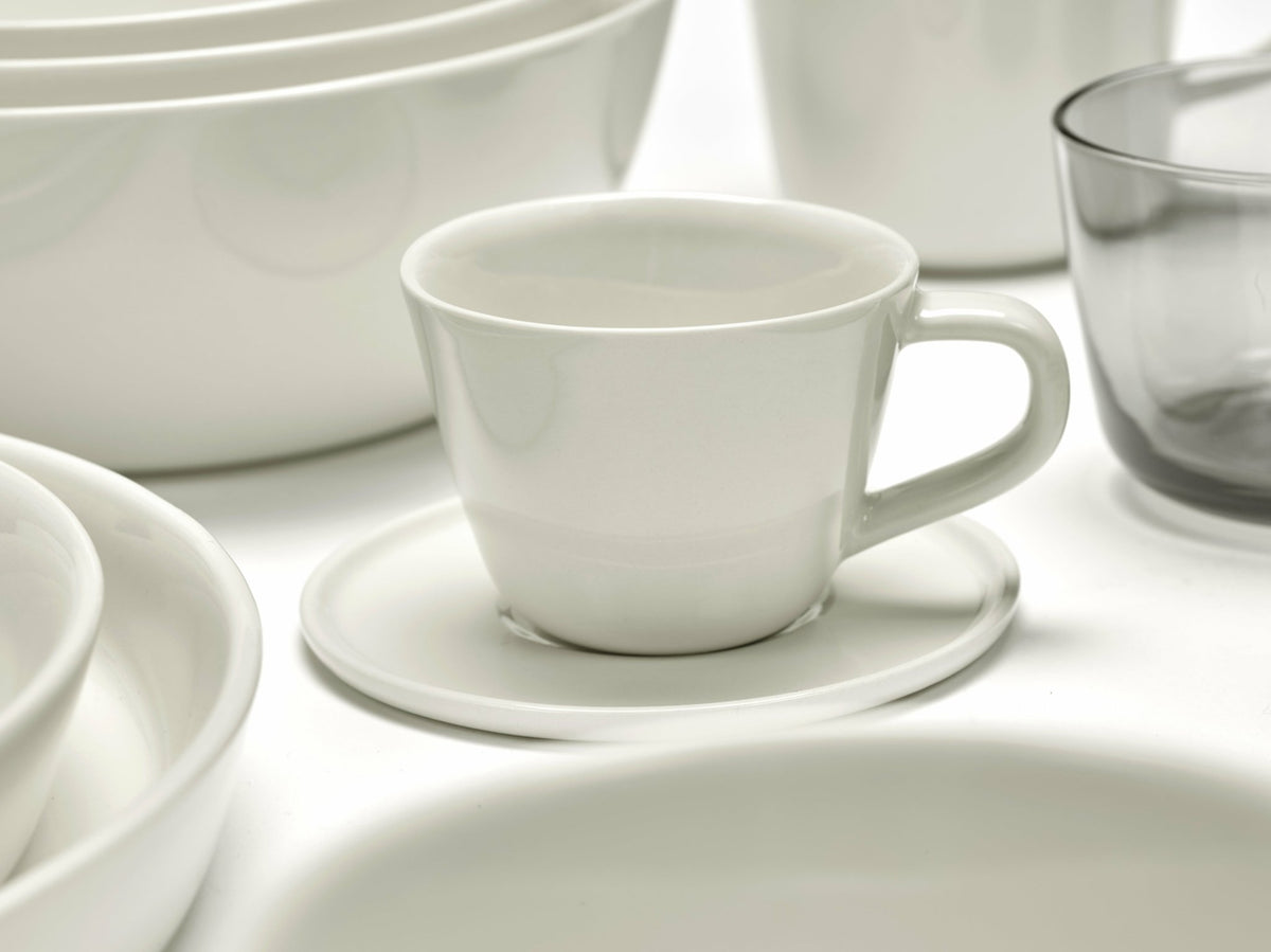 Tasse à expresso en porcelaine ivoire Cena - Serax - The Cool Republic