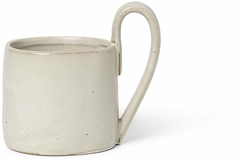 Tasse en porcelaine blanc cassé Flow - Ferm Living - The Cool Republic