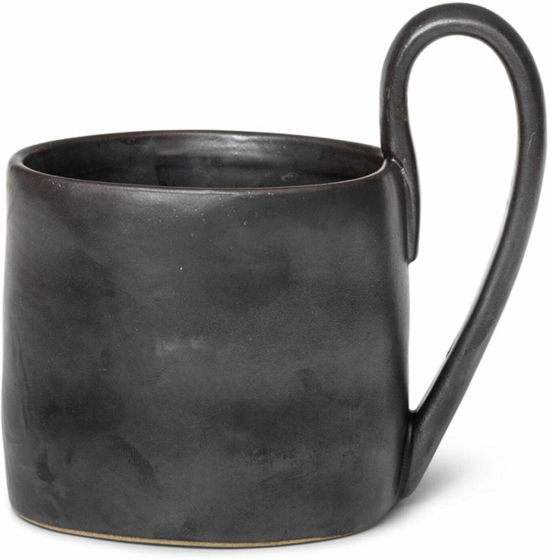 Tasse en porcelaine noire Flow - Ferm Living - The Cool Republic