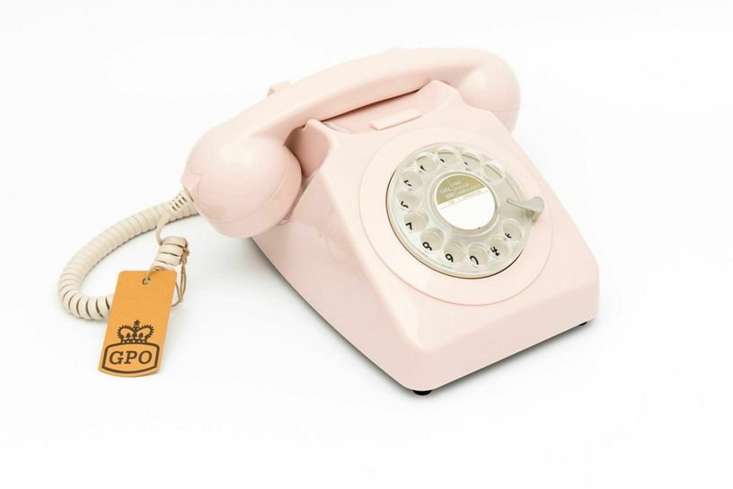 Téléphone fixe rétro rose 746 Rotary - GPO Retro - The Cool Republic