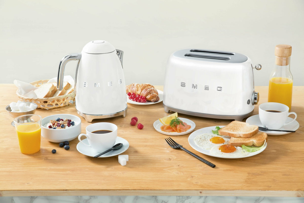 Toaster 2 fentes extra larges blanc Années 50 - Smeg - The Cool Republic