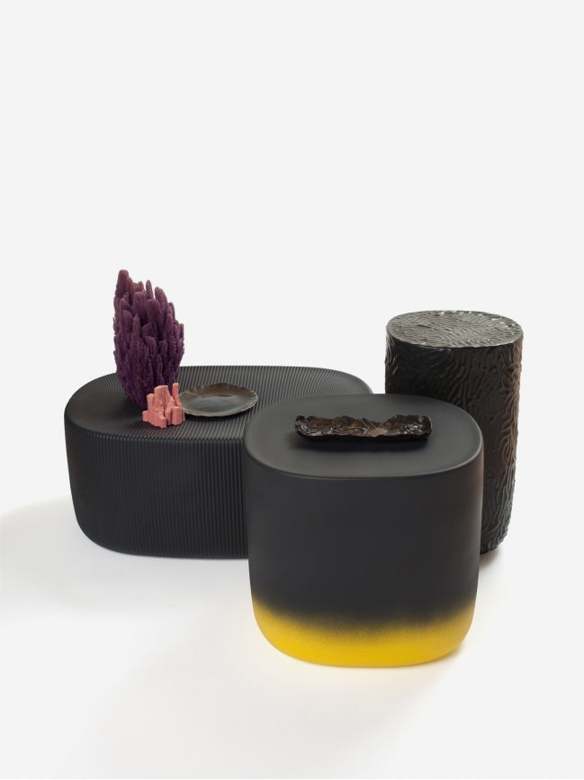 Table basse en céramique bicolore noire et jaune Touch 2 - Moustache