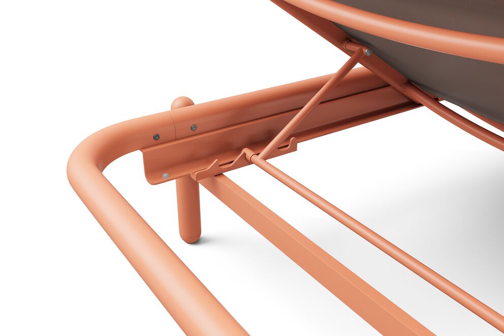 Transat en aluminium orange avec son matelas rayé orange 212x97x39cm Sunbud - Fatboy - The Cool Republic