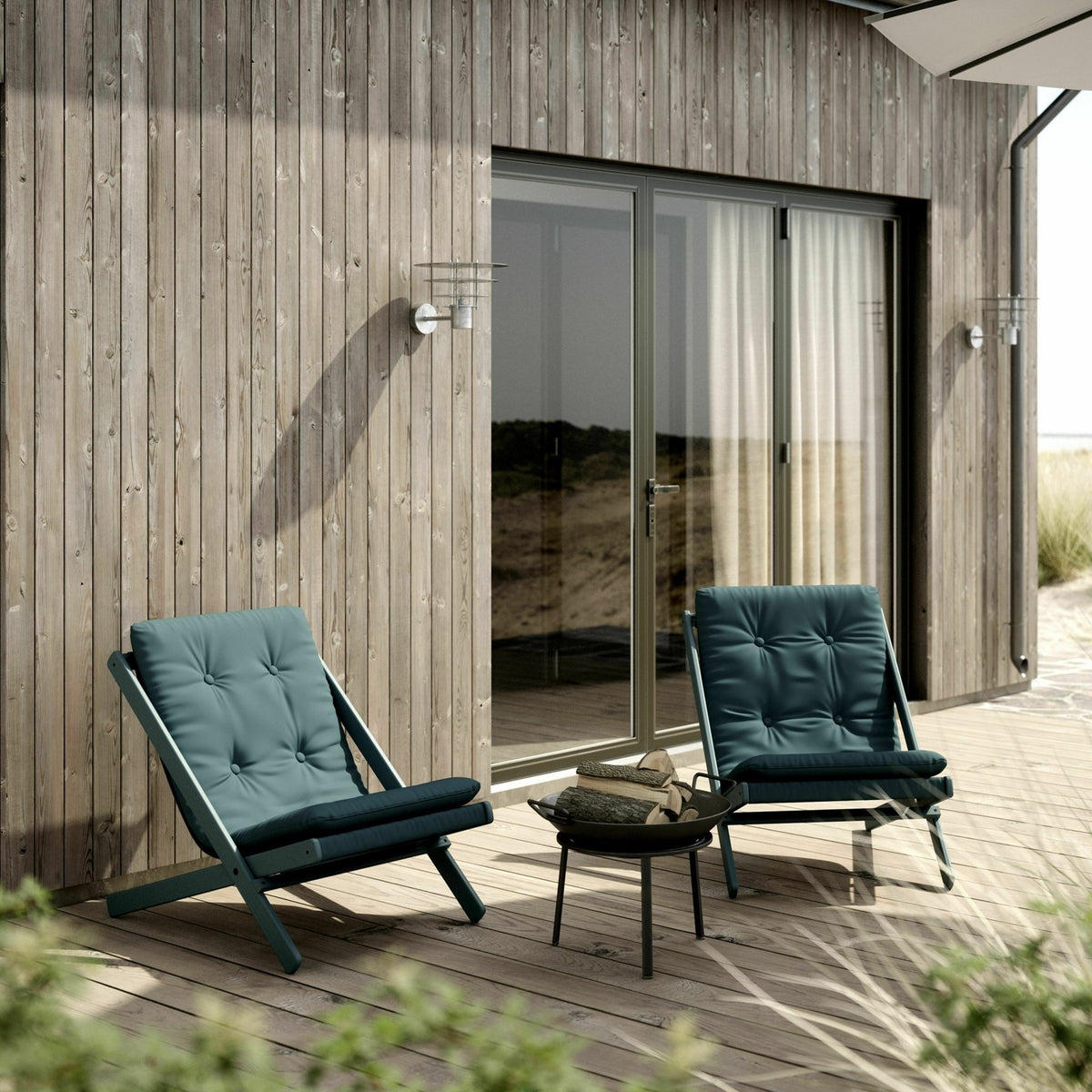 Transat en bois et coton bleu Boogie - Karup Design - The Cool Republic