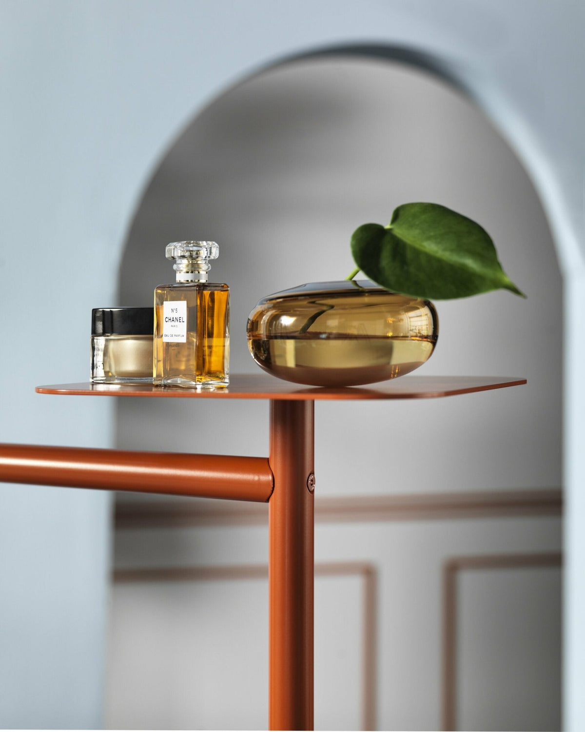 Valet de chambre avec grand miroir bleu Babele Big - Meme Design - The Cool Republic