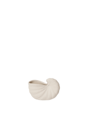 Vase coquillage en grès blanc mate 11 x 5,5 x 7,7 cm Shell - Ferm Living - The Cool Republic