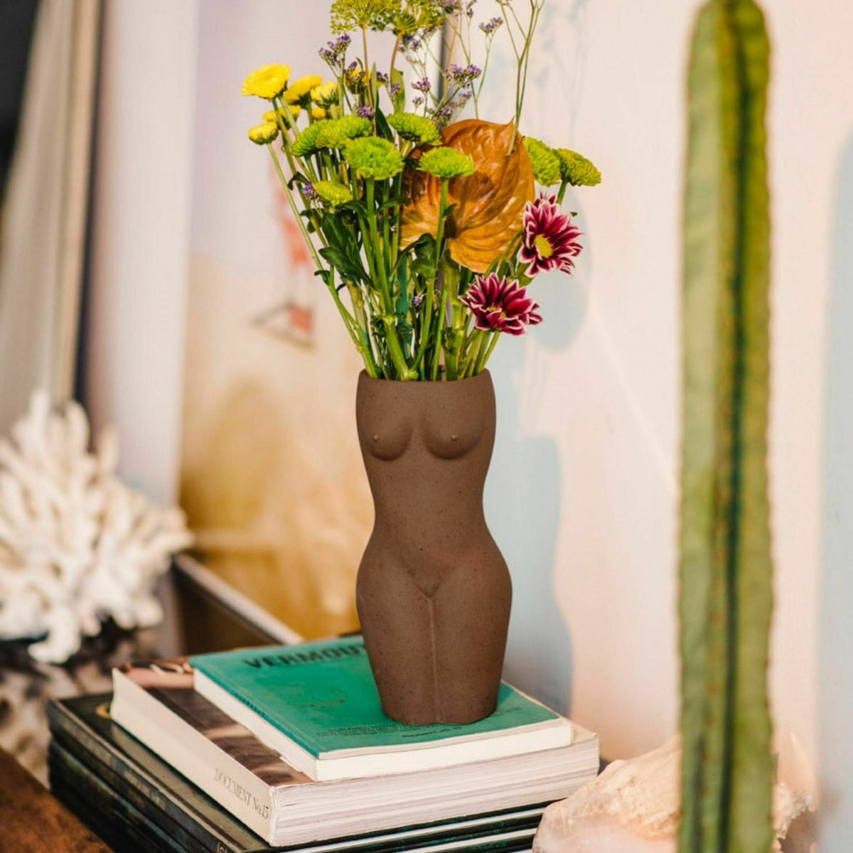 Vase corps féminin 22,5 cm - Doiy - The Cool Republic