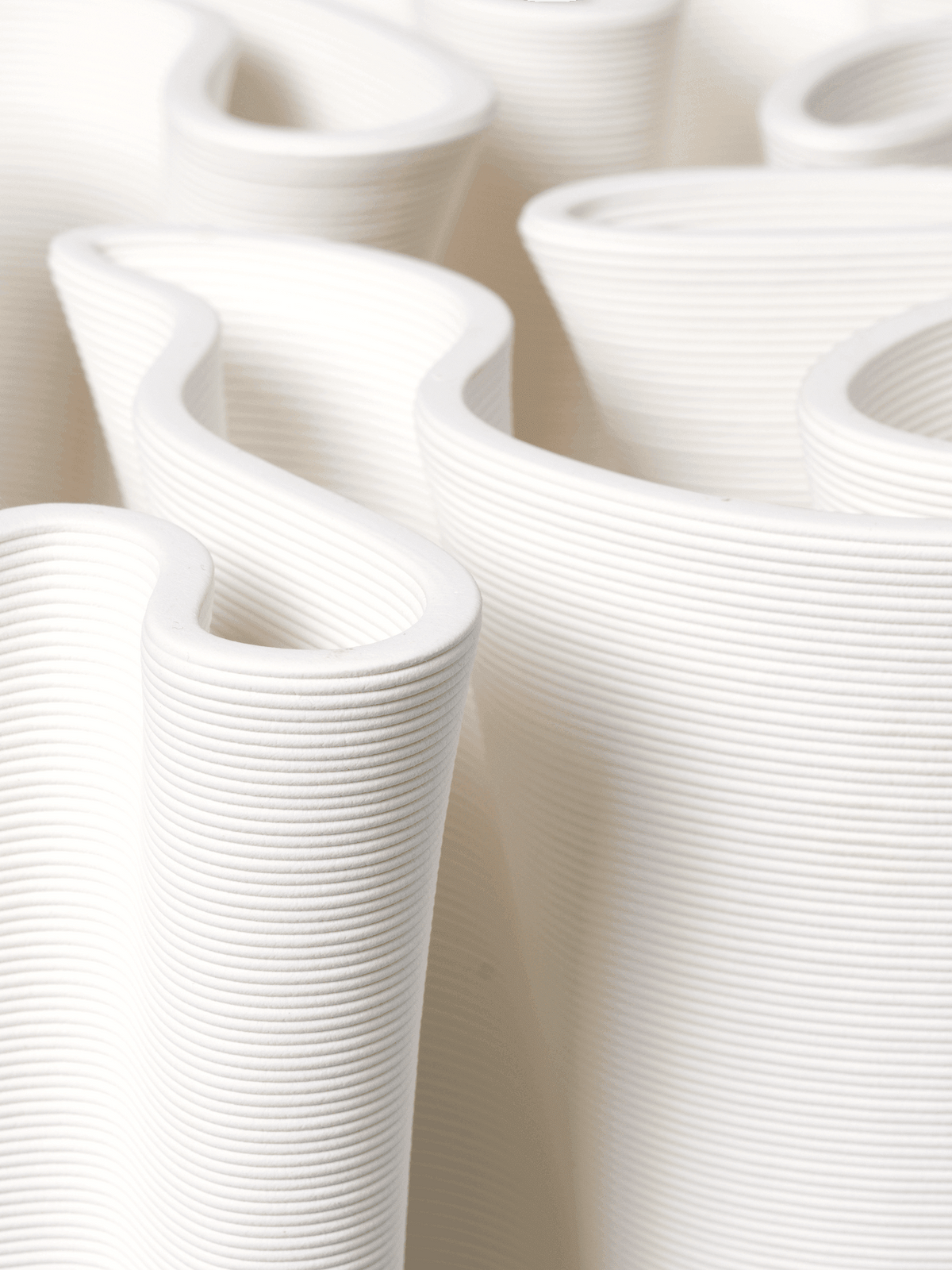 Vase de sol en grès blanc 50 cm Dedali - Ferm Living - The Cool Republic