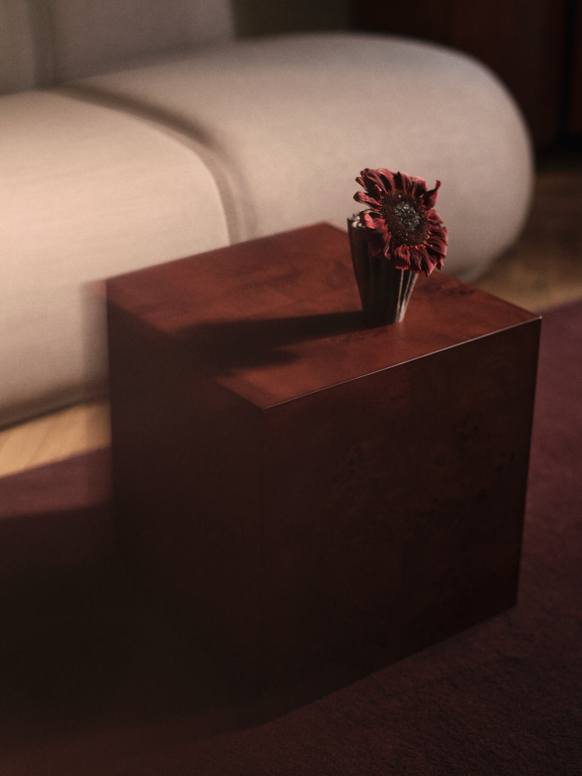 Vase en grès marron foncé 8 x 11 cm Dedali - Ferm Living - The Cool Republic