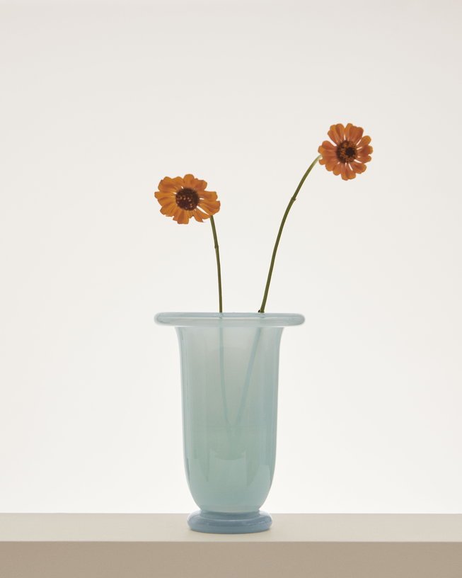 Vase en verre bleu clair 14x21cm Empire - Hay - The Cool Republic