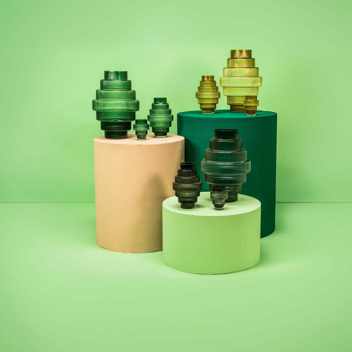 Vase en verre gris Steps - Pols Potten - The Cool Republic
